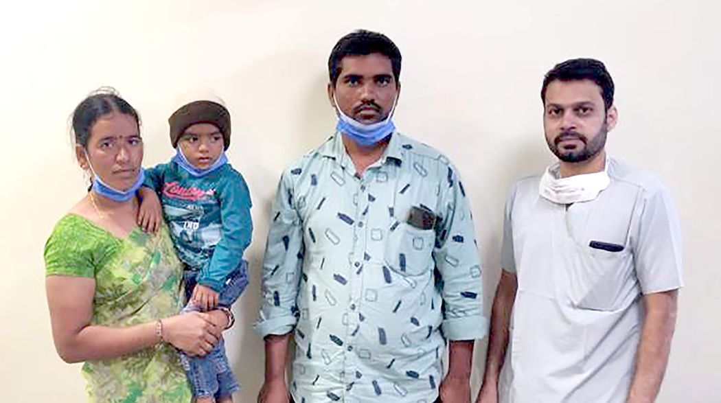 जिंदगी की जंग लड़ रहे 30 महीने के बच्चे का फेफड़ा धोकर चिकित्सकों ने बचाई जान