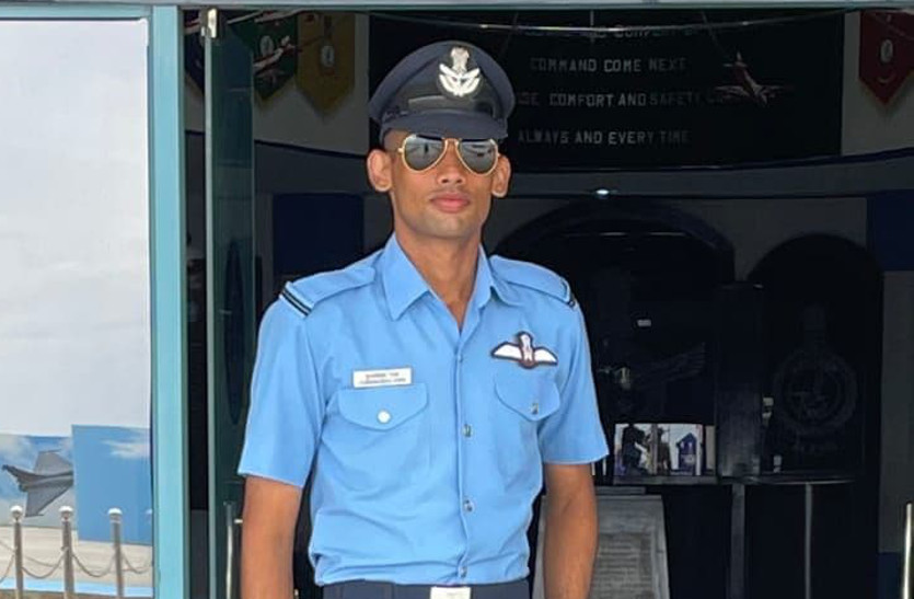 Pundrikaksha Joshi became a Flying Officer in Air Force