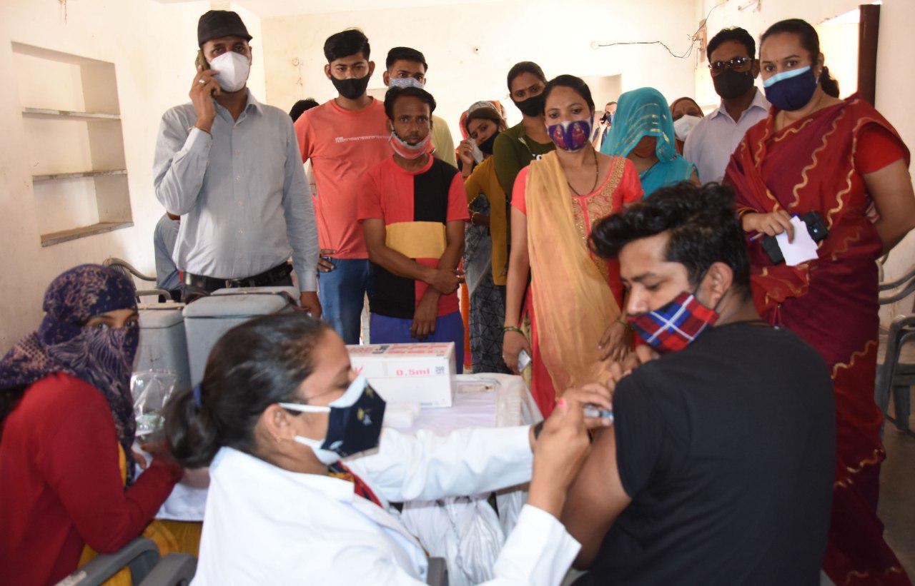 154 साइट्स पर 44,375 लाभार्थियों का कोविड वैक्सीनेशन