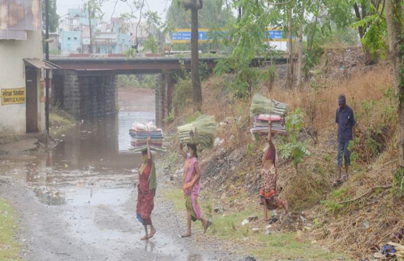 24 करोड़ की रेलवे अंडरब्रिज किसी काम की नहीं, आने-जाने में बड़ी मुसीबत