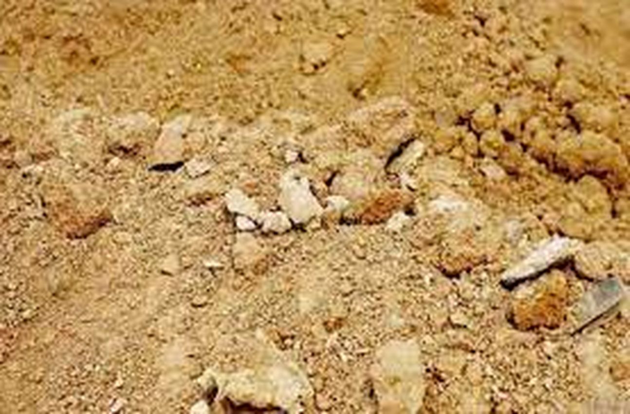 बिगड़ रही है मिट्टी की सेहत, रासायनिक उर्वरकों का अंधाधुंध प्रयोग