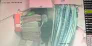 Thief kept searching for money in the bank for eight minutes