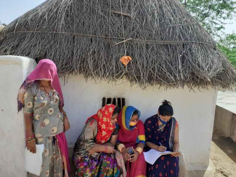 घर-घर पहुंच रहे शिक्षक, प्रवेशोत्सव की धूम