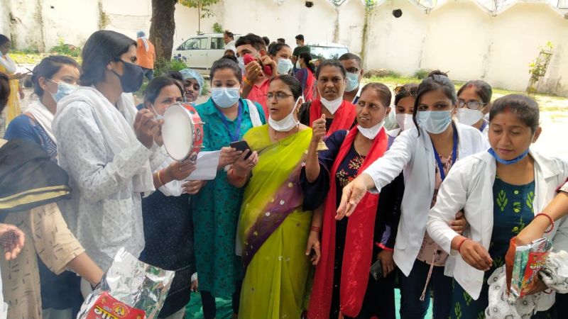 Medicine distribution in clumsy hands in the wards of Sanjay Gandhi Hospital, arrangement based on Juda