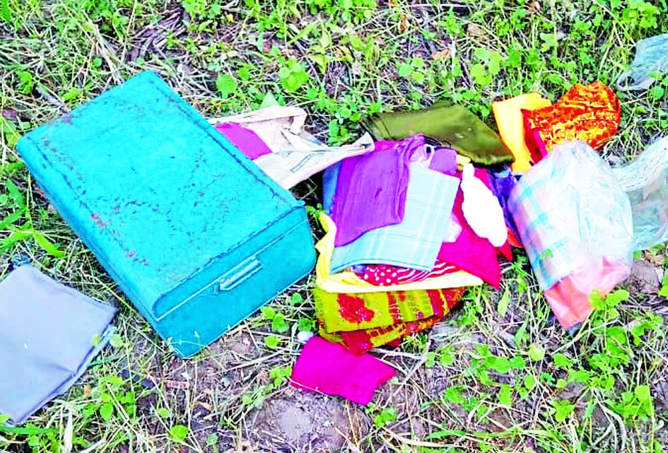 Theft in three houses in one night