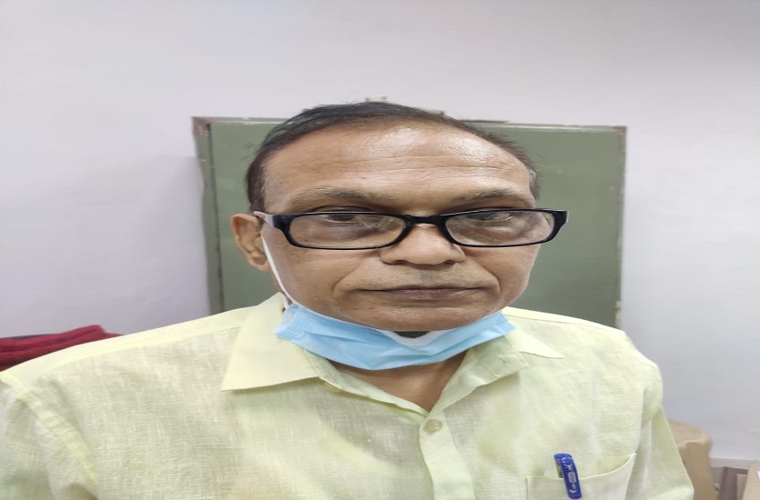 राज्य परिवहन प्राधिकरण का सांख्यिकी अधिकारी रिश्वत लेते गिरफ्तार