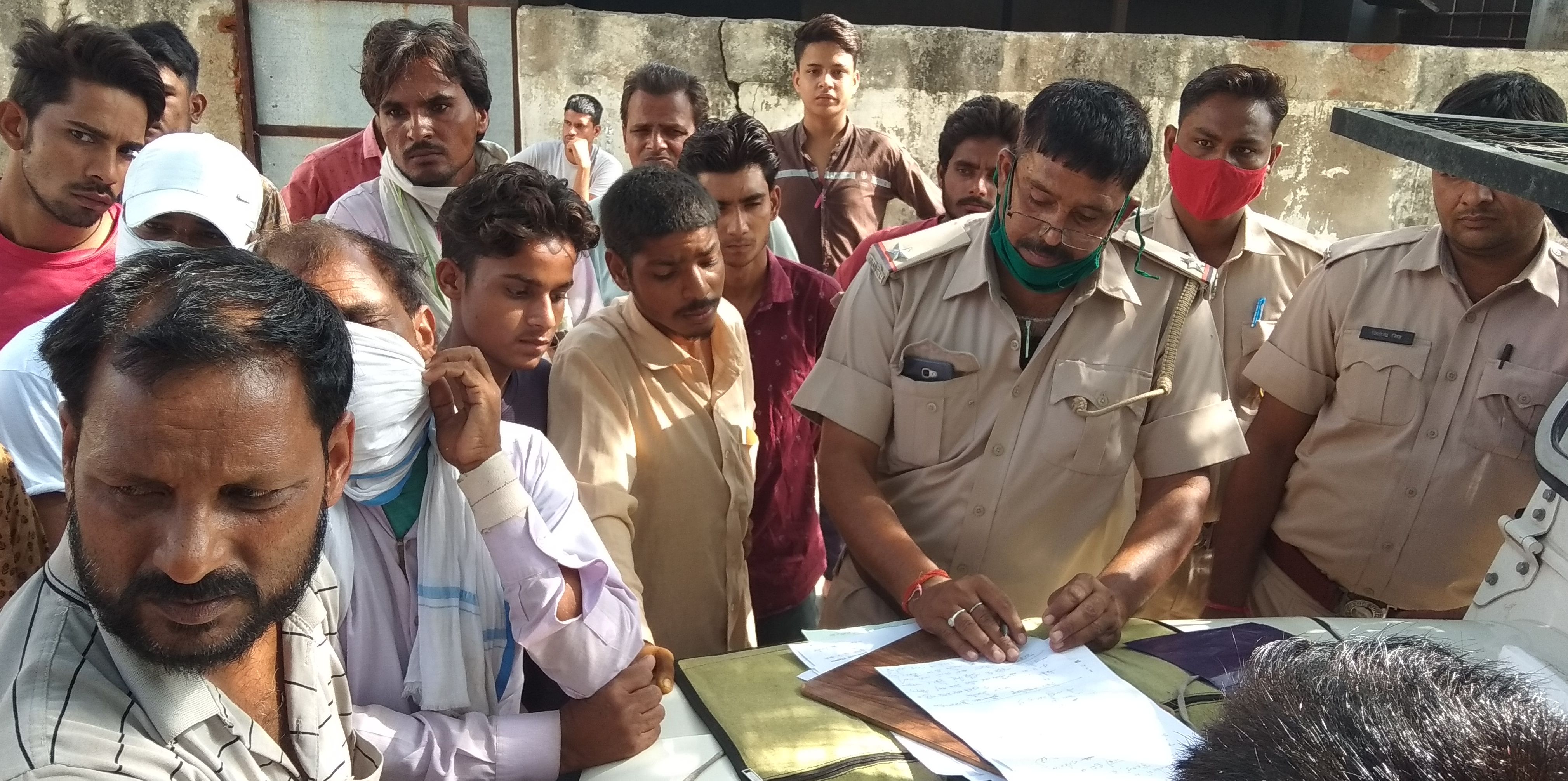 आधी रात को गौरवपथ पर मिला शव, परिजनों ने हत्या की जताई आशंका