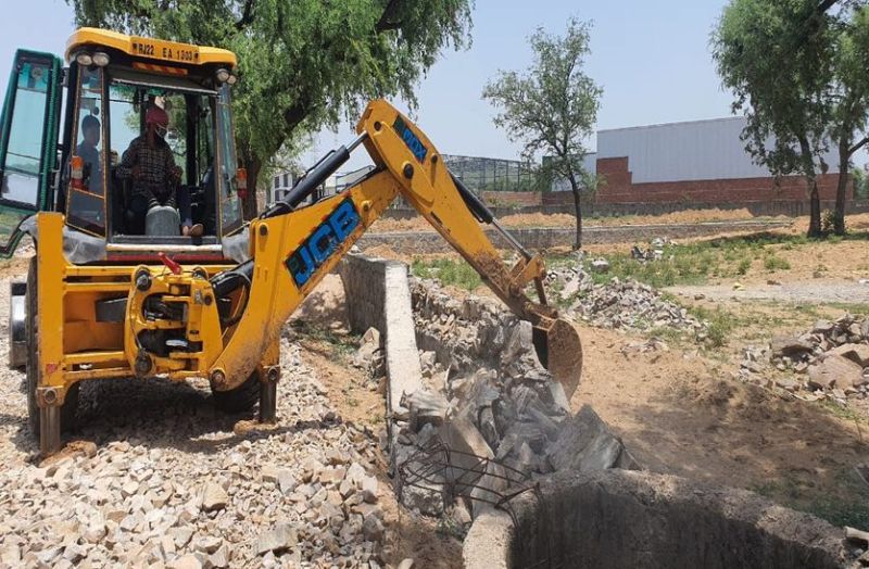 बसा रहे अवैध व्यावसायिक कॉलोनी, जेडीए ने की कार्रवाई