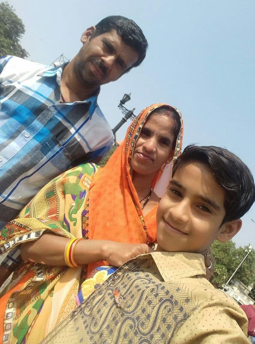 डेढ़ महीने से खुद के जिन्दा होने की सफाई दे रहा रतनलाल
