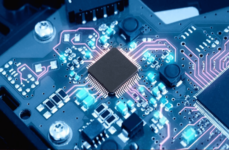 साइंस एंड टैक : चिप संकट ने बढ़ाई मुश्किल