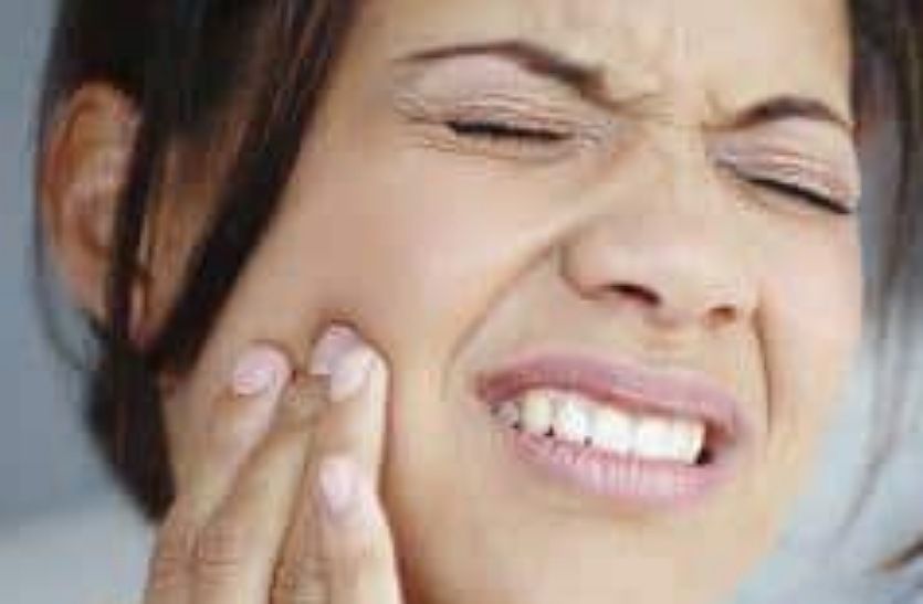 Tooth and gum pain 