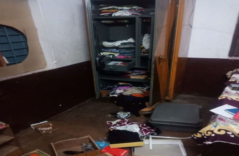 क्राइम : आईटी सेंटर से लैपटॉप, प्रिंटर सहित लाखों की चोरी,सूने मकान से जेवरात व नकदी पार