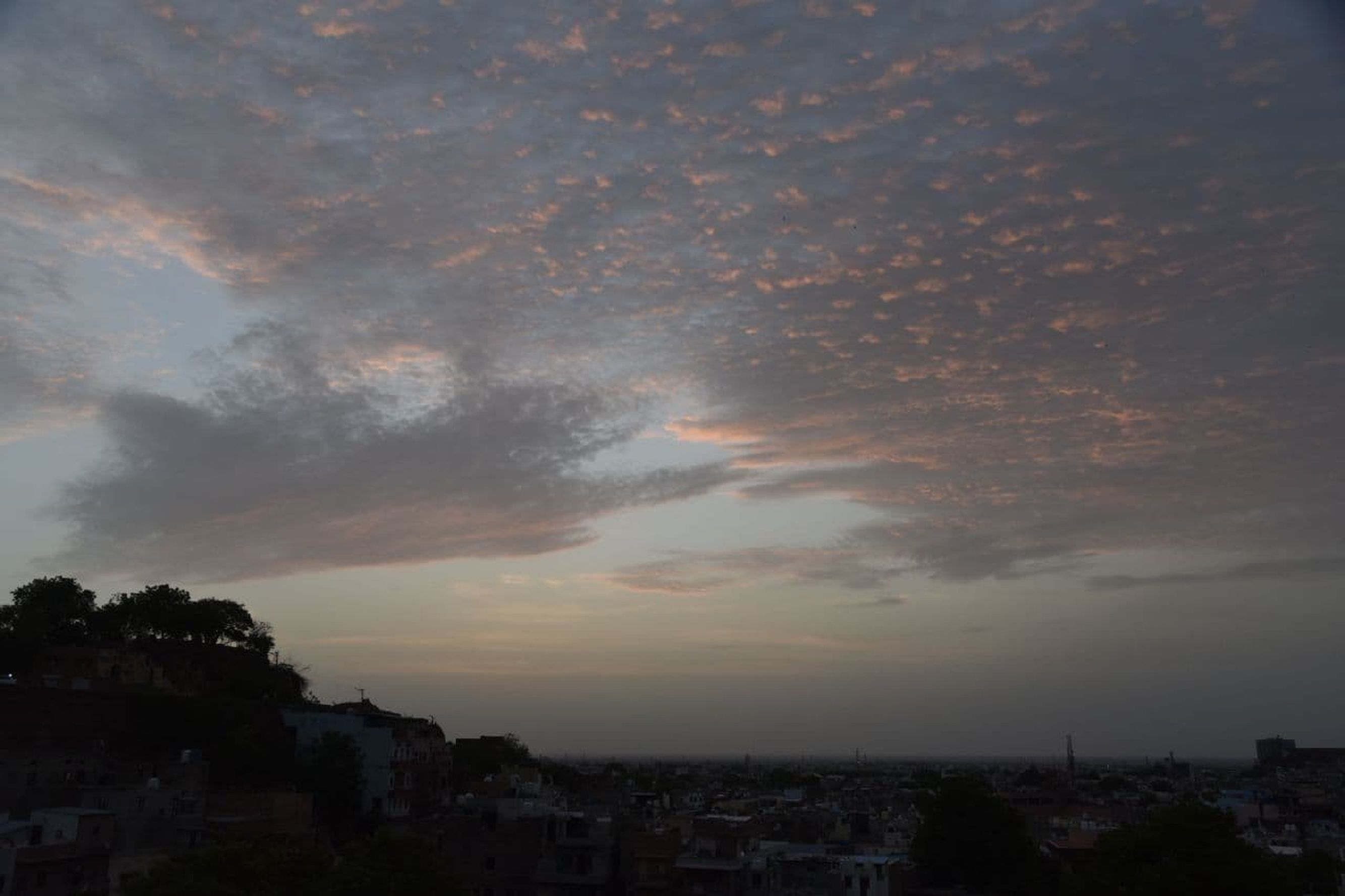 आज से बादलों का मौसम, कल से बारिश की संभावना
