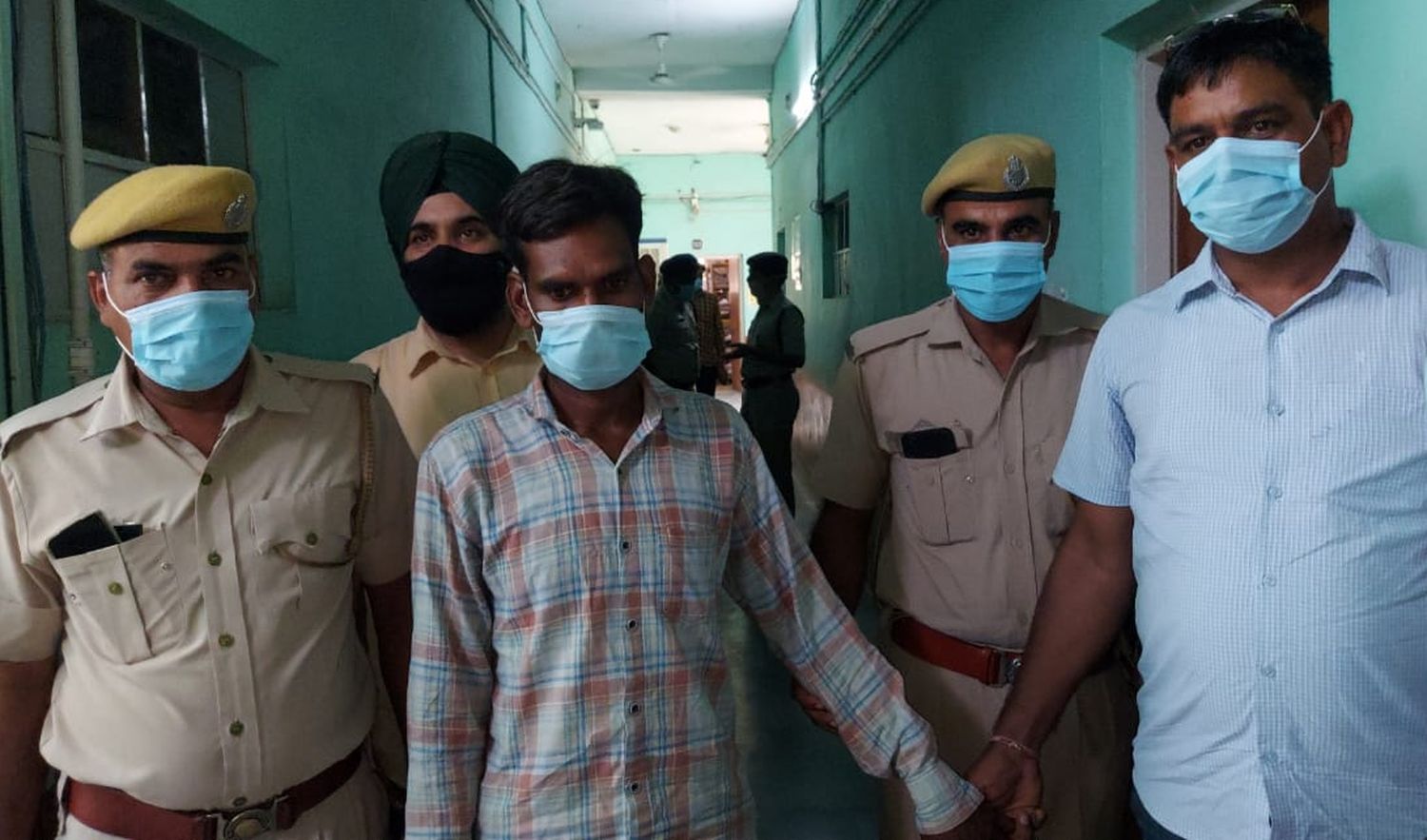 दोस्त ने दिया दगा, नहर में गिरी नहीं थी कार, धक्का देकर गिराई गई थी