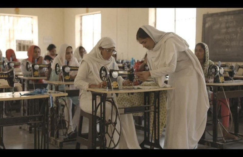 कैदियों के जीवन पर बनी फिल्म के नाम पर जेल की सड़क का नाम