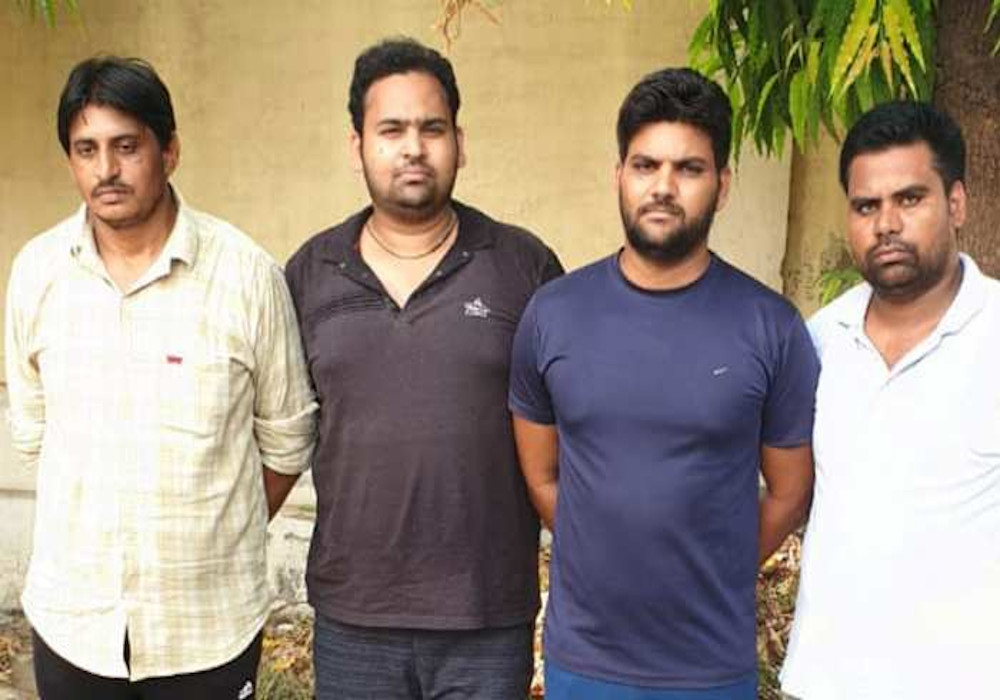 Fraud RTO Booth gang scam arrested