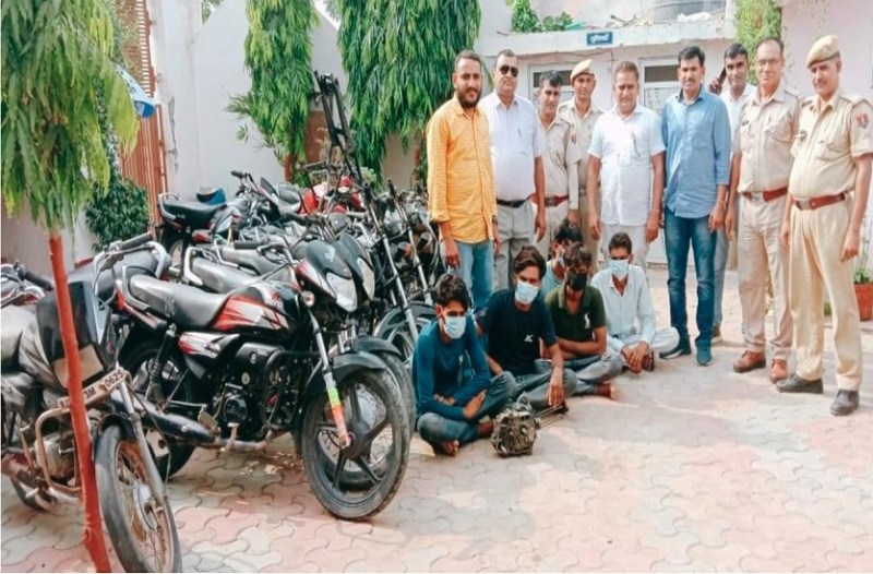 मास्टर चाबी से पलक झपते ही उड़ा लेते थे वाहन