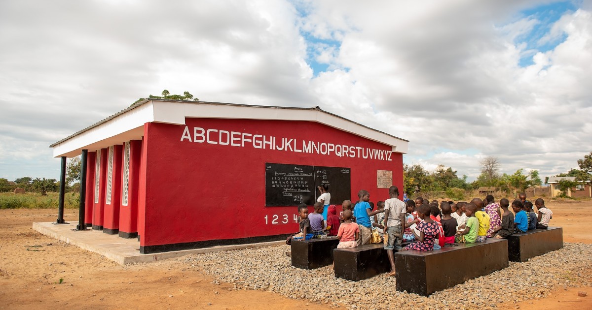 अफ्रीका के मलावी में शुरू हुआ दुनिया का पहला 3D प्रिंटेड स्कूल