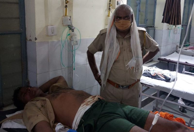 आबकारी-ग्रामीणों के बीच फायरिंग, दोनों पक्षों ने लगाए एक-दूसरे पर आरोप