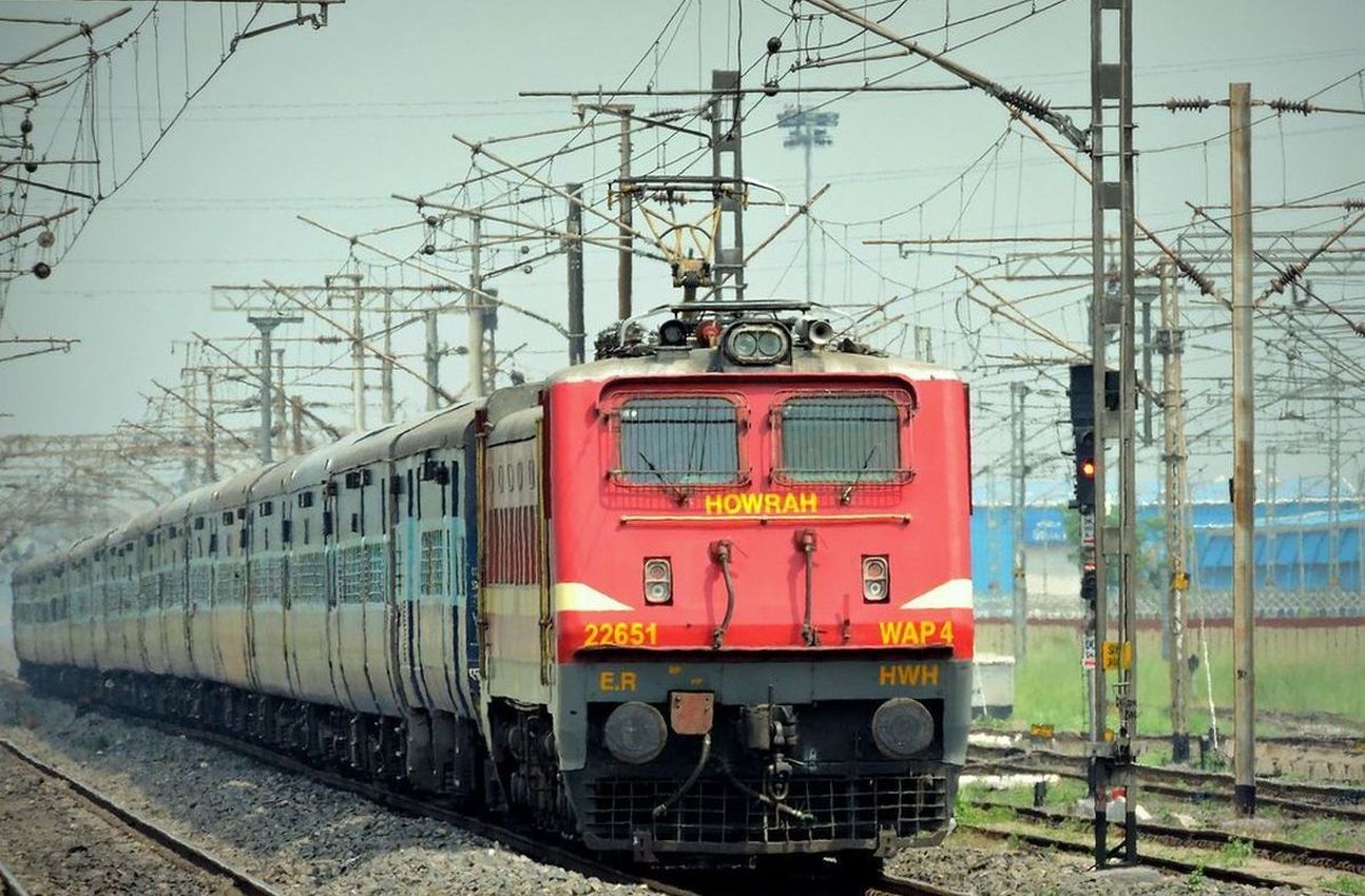   रेलवे लेगा ट्रेन में यात्री सुविधाओं का फीडबैक 