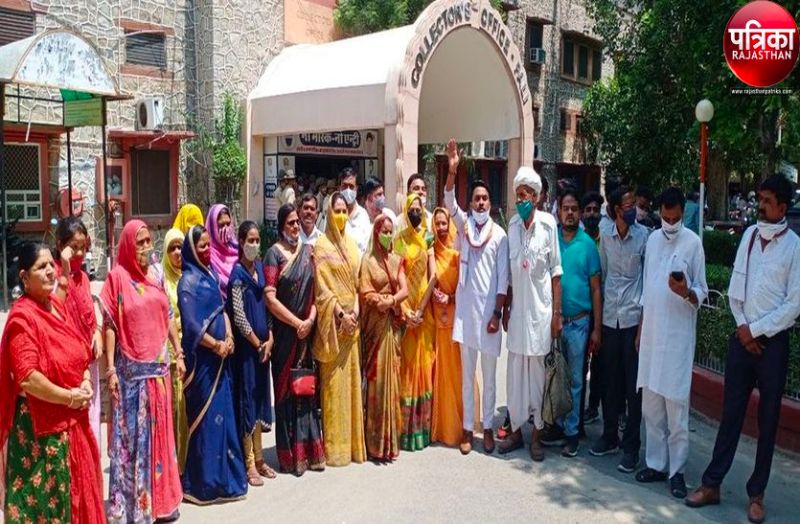 VIDEO : महंगाई के विरोध में युवा कांग्रेस ने निकाला मौन शांति मार्च, राष्ट्रपति के नाम कलक्टर को सौंपा ज्ञापन