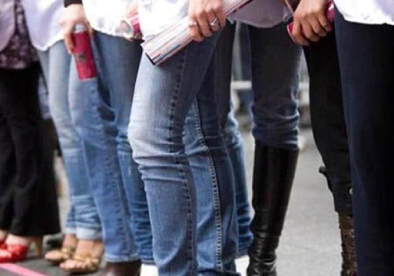 नया फरमान, यूपी विधानसभा सचिवालय में जींस व टी शर्ट पर लगी रोक