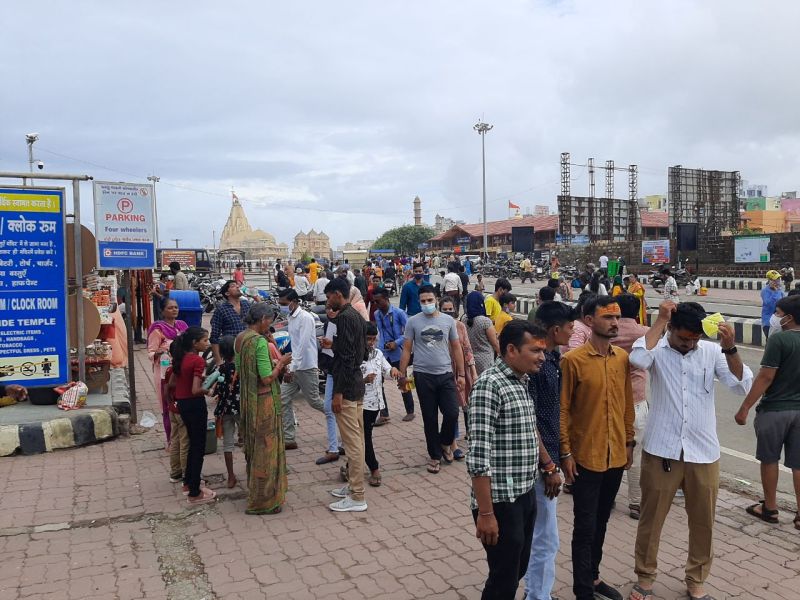 सोमनाथ मंदिर में सवेरे 6 से रात 10 बजे तक दर्शन की छूट