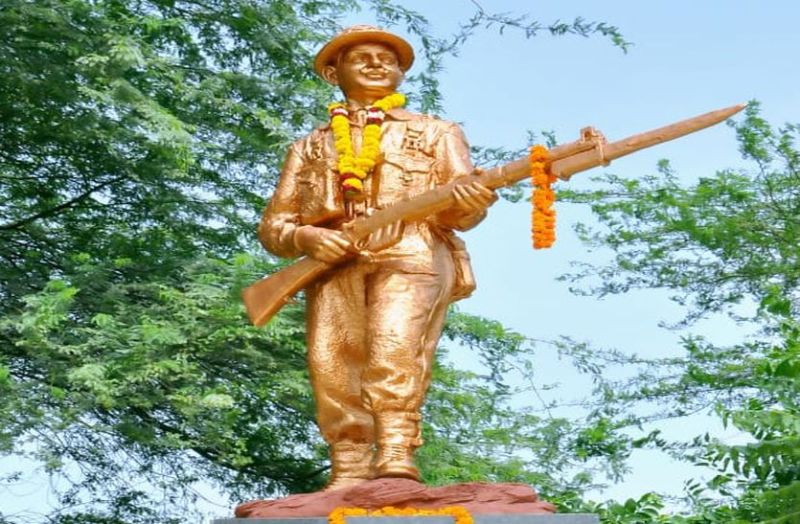 गोली लगने के बावजूद परमवीर पीरू सिंह ने नष्ठ कर दिए थे दुश्मन के ठिकाने