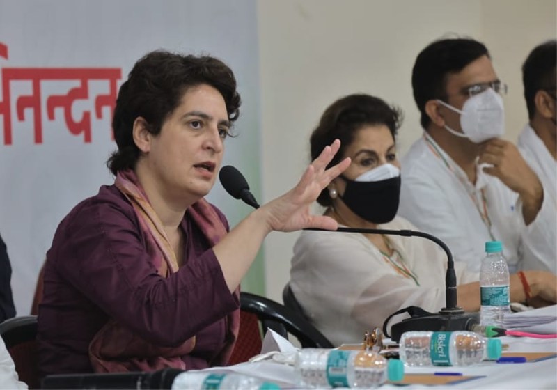 congress mahasachiv priyanka gandhi up visit update