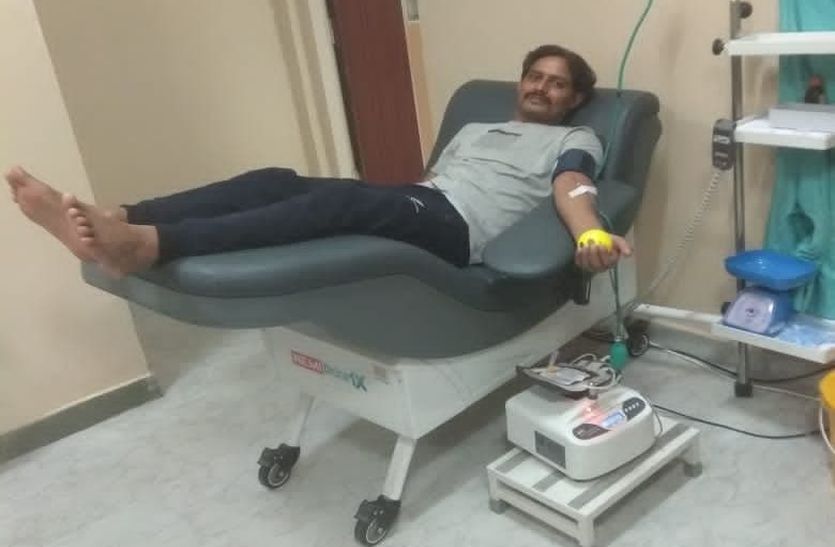 Saved the life of a woman admitted in Jaipur by giving blood