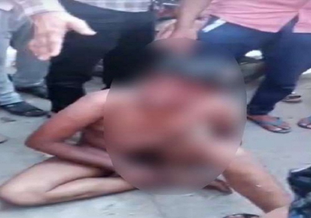 कानपुर में चोरी का आरोप लगा किशोर को पीटा, निर्वस्त्र कर उसे सरेराह घुमाया, वीडियो वायरल होने पर पुलिस हुई सक्रिय