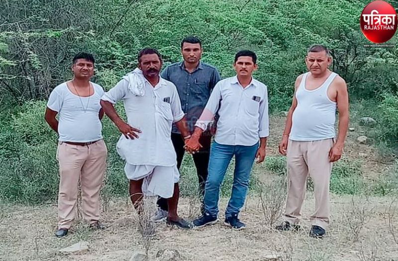 पहाड़ियों में दस किमी पैदल चल पुलिस टीम ने स्थायी वारंटी को पकड़ा, दो साल से चल रहा था फरार