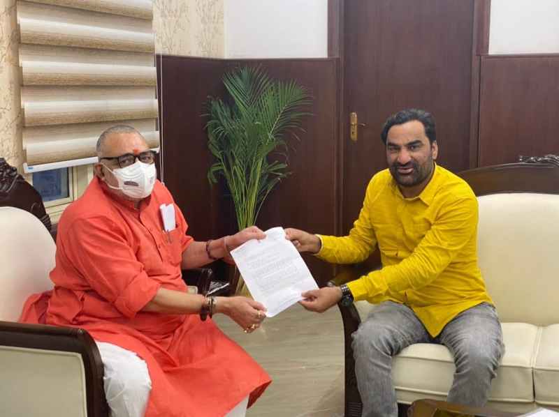 MP Beniwal met the minister for the approval of roads in Nagaur