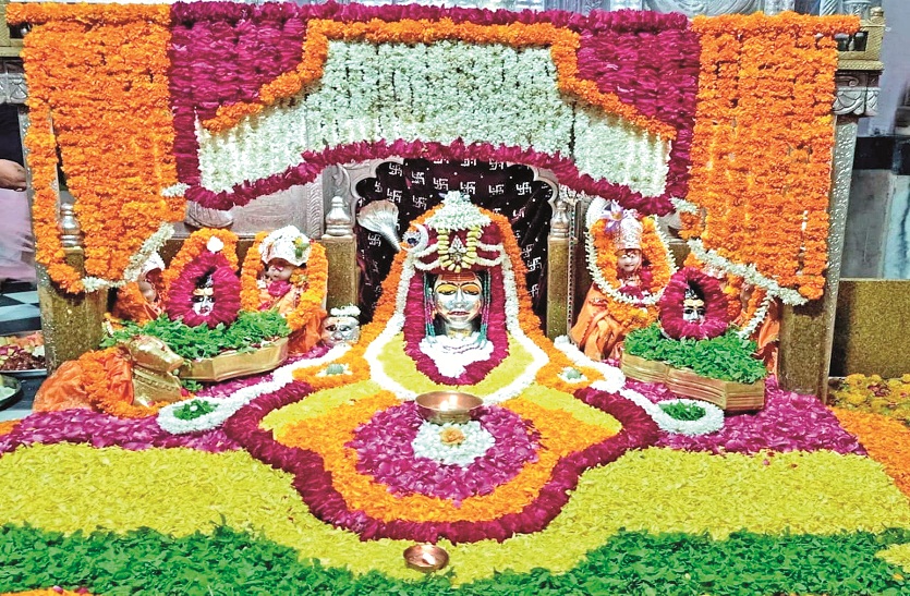प्रदोष पर शिवालयों में विशेष पूजा: हे भोलेनाथ! अब न आए तीसरी लहर, बारिश का सूखा भी करो दूर