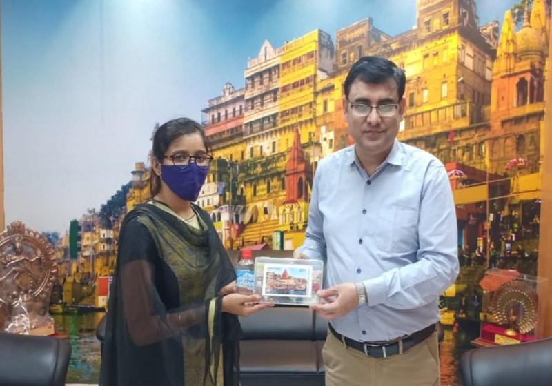 डाक विभाग की पहल : सावन में घर बैठे स्पीड पोस्ट से मंगायें काशी विश्वनाथ मंदिर का प्रसाद