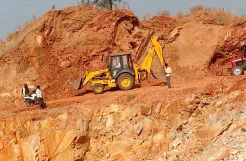 वनकर्मी ही करवा रहे अवैध खनन, रेंजर ने उप वन संरक्षक को भेजा पत्र