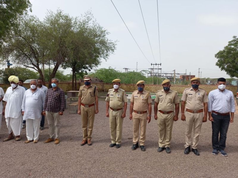 हेड कांस्टेबल को दी श्रद्धांजलि