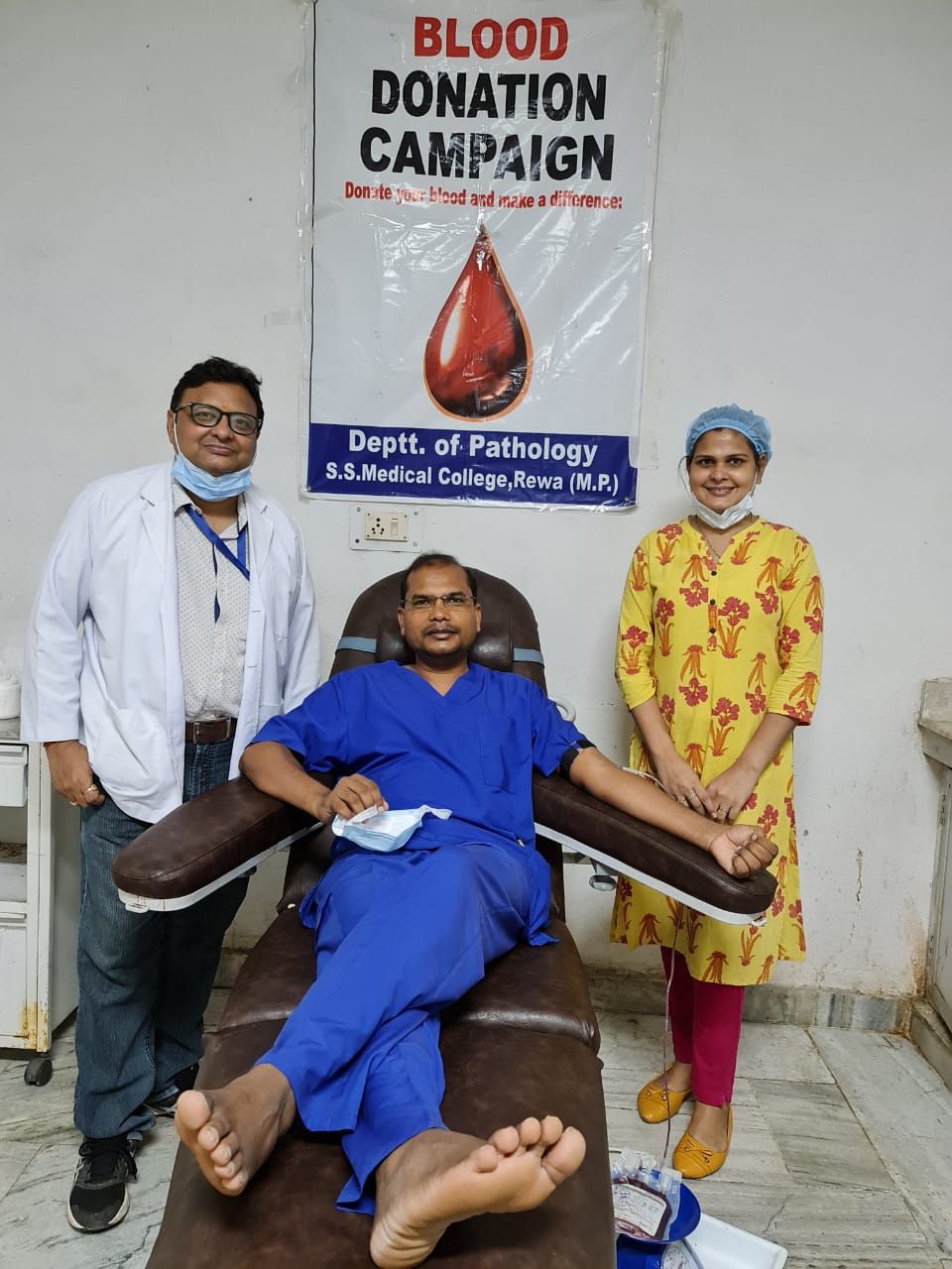 Doctor saved his life by donating blood to a woman suffering from anemia in SGMchatrika