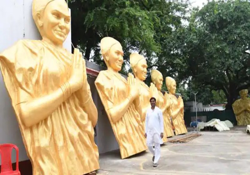 Varanasi Administration confiscated idols of Phoolan Devi