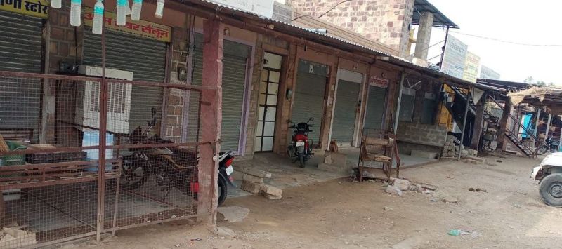 किराणा की दुकान में चोरी, लाखों का सामान पार