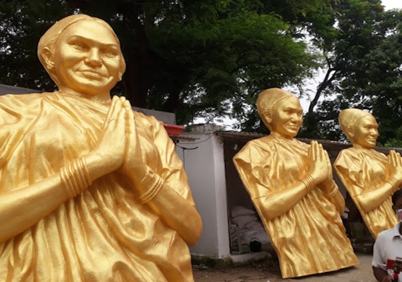 Idols of Phoolan Devi confiscated in various districts of UP