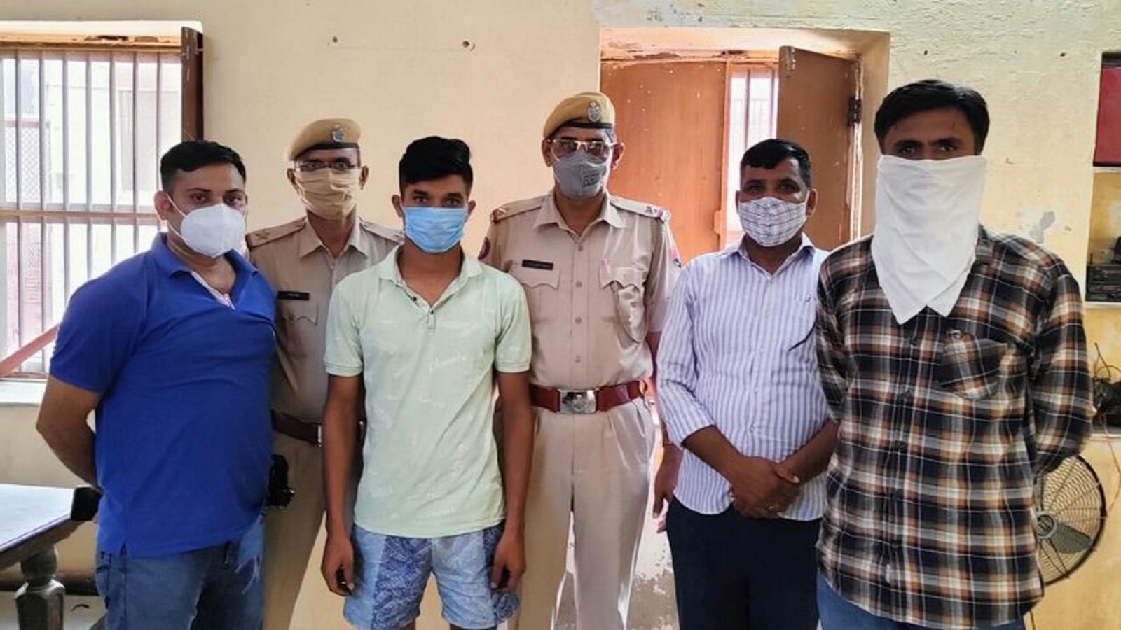 मेड इन इटली निर्मित स्मॉल पिस्तौल के साथ हिस्ट्रशीटर गिरफ्तार