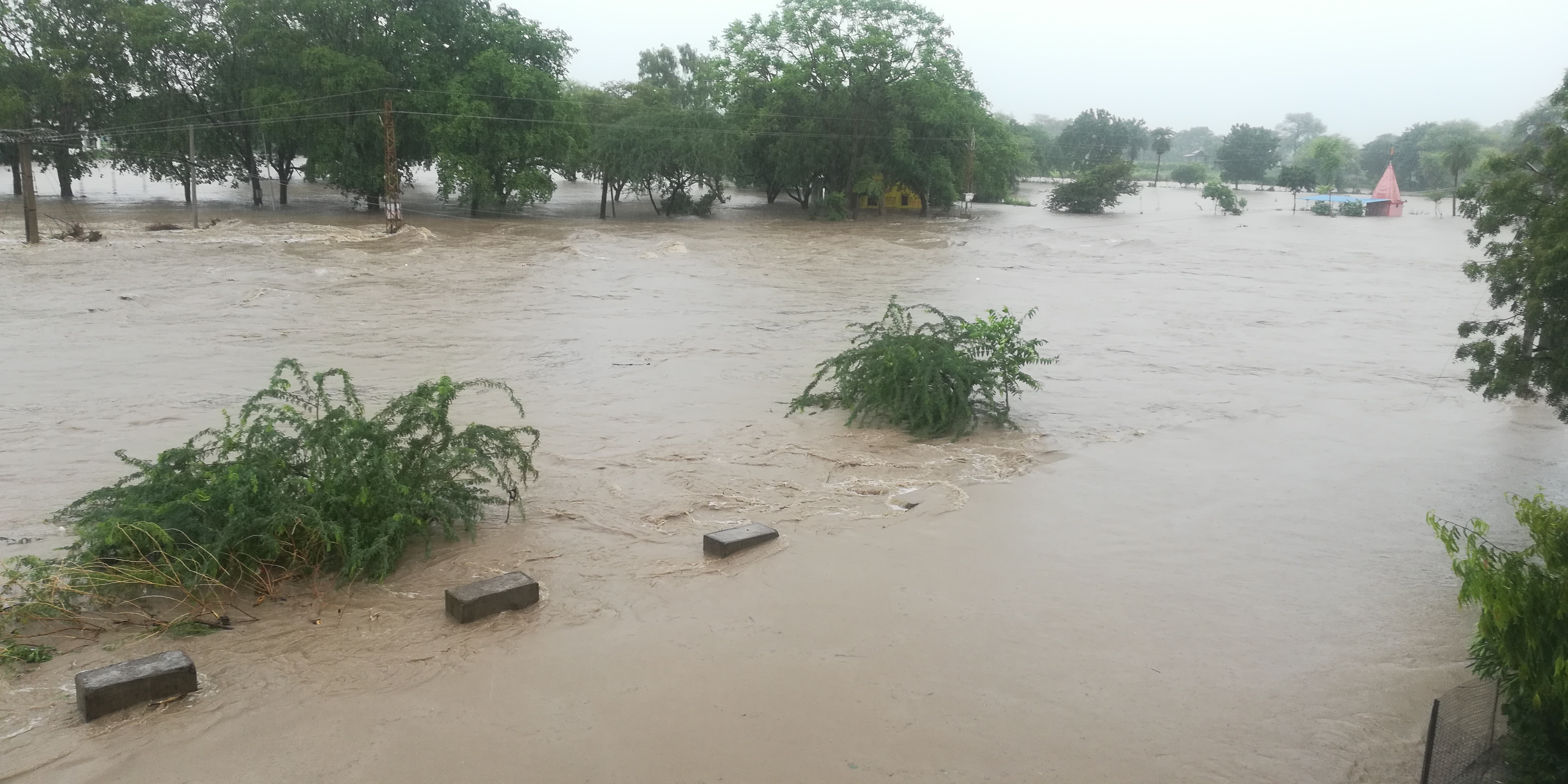 Heavy rain in Jhalawar....चम्बल नदी के सबसे बड़े बांध गांधी सागर में पानी की जबर्दस्त आवक