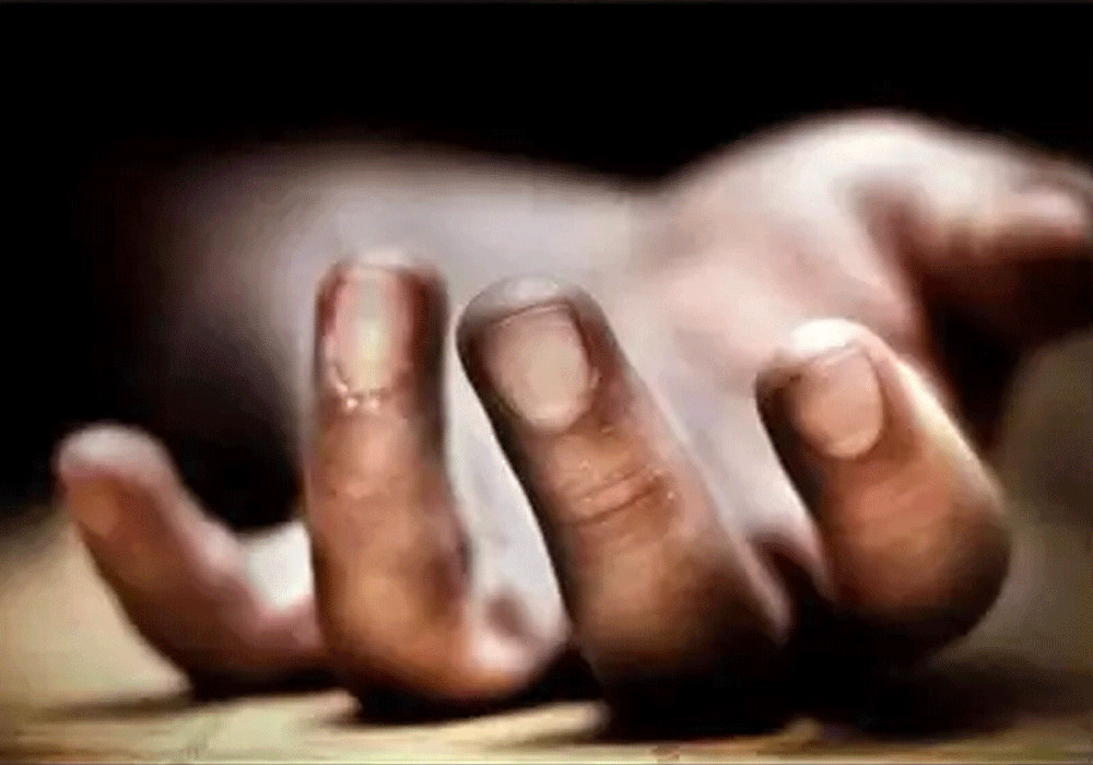 Goons burnt woman eyes when thrashed with slippers for molestation