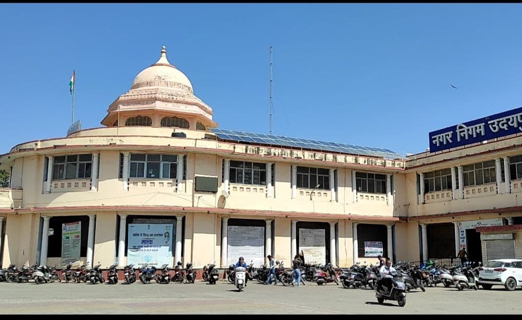 उदयपुर महापौर अनियमितताओं से हुए नाराज, अधिकारियों के साथ बदल डाली पूरी निर्माण शाखा
