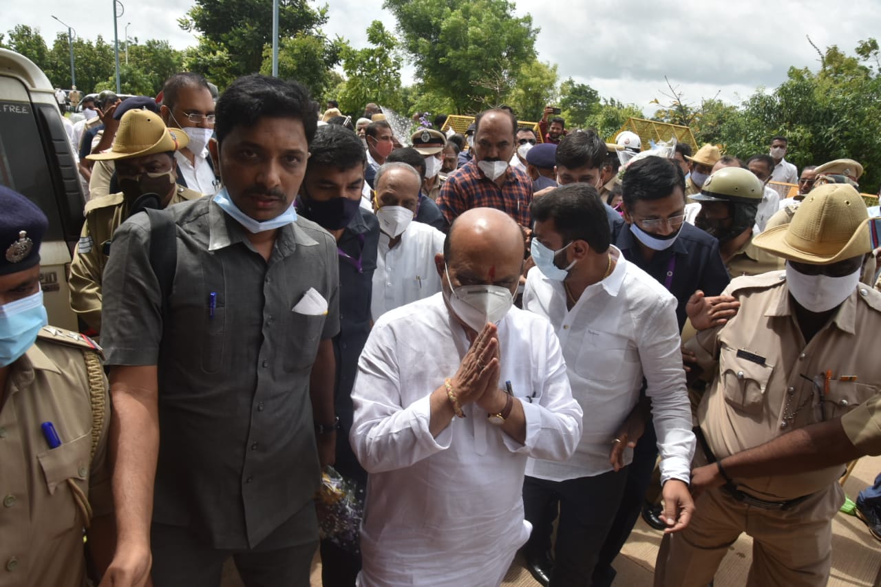 बोम्माई के सीएम बनने पर भाजपा के कुछ नेता नाराज