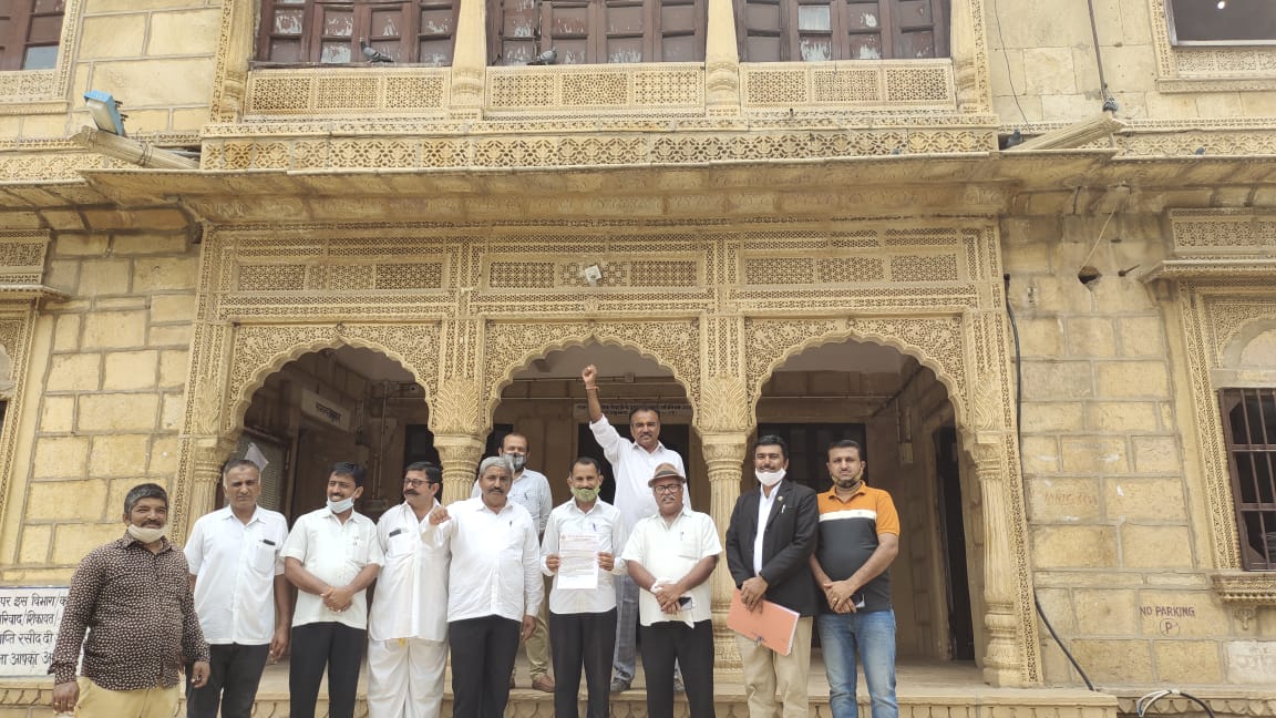 आरएएस प्रक्रिया की न्यायिक जांच कराने की मांग, सौंपा ज्ञापन