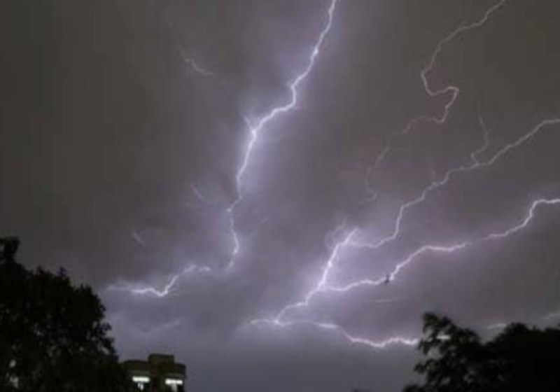 ललितपुर में पिछले 36 घंटों से लगातार बारिश, हालात खराब