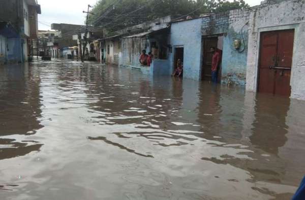 the-situation-worsened-due-to-rain-in-tonk