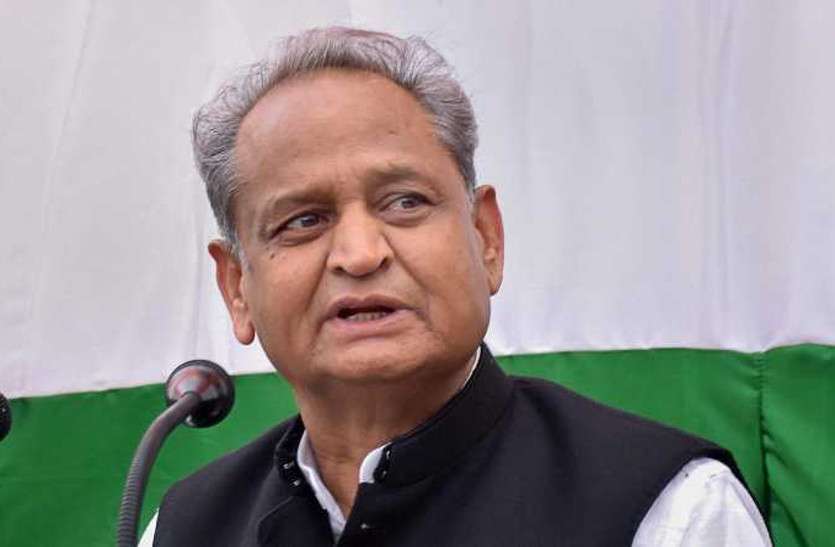 राज्य सरकार बोली, केंद्र के कारण खाली हुआ हमारा खजाना